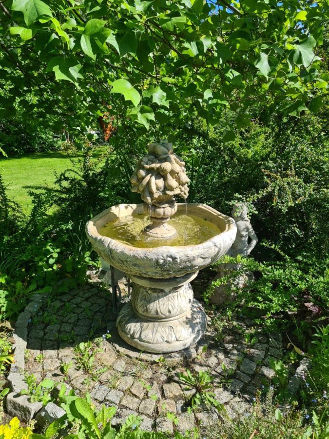 Dworek Sw.Antoniego Slawutowo Extérieur photo